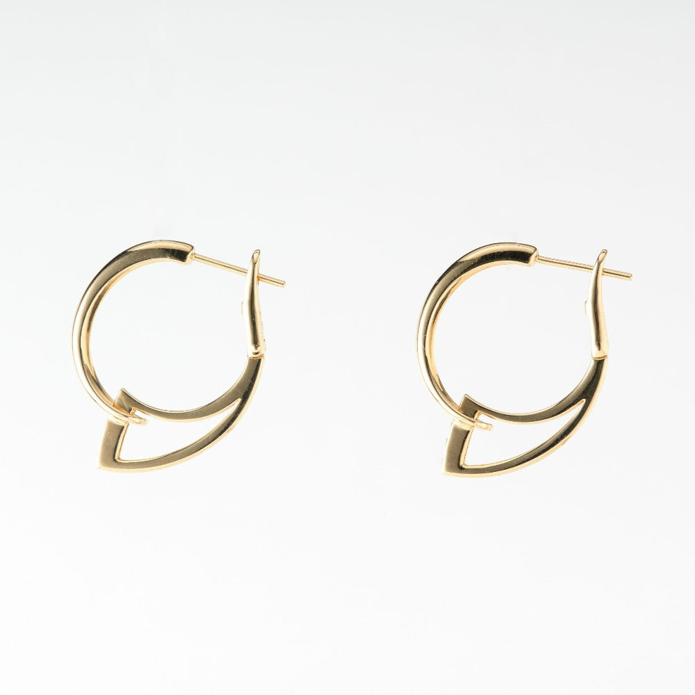 6052 33 Earrings